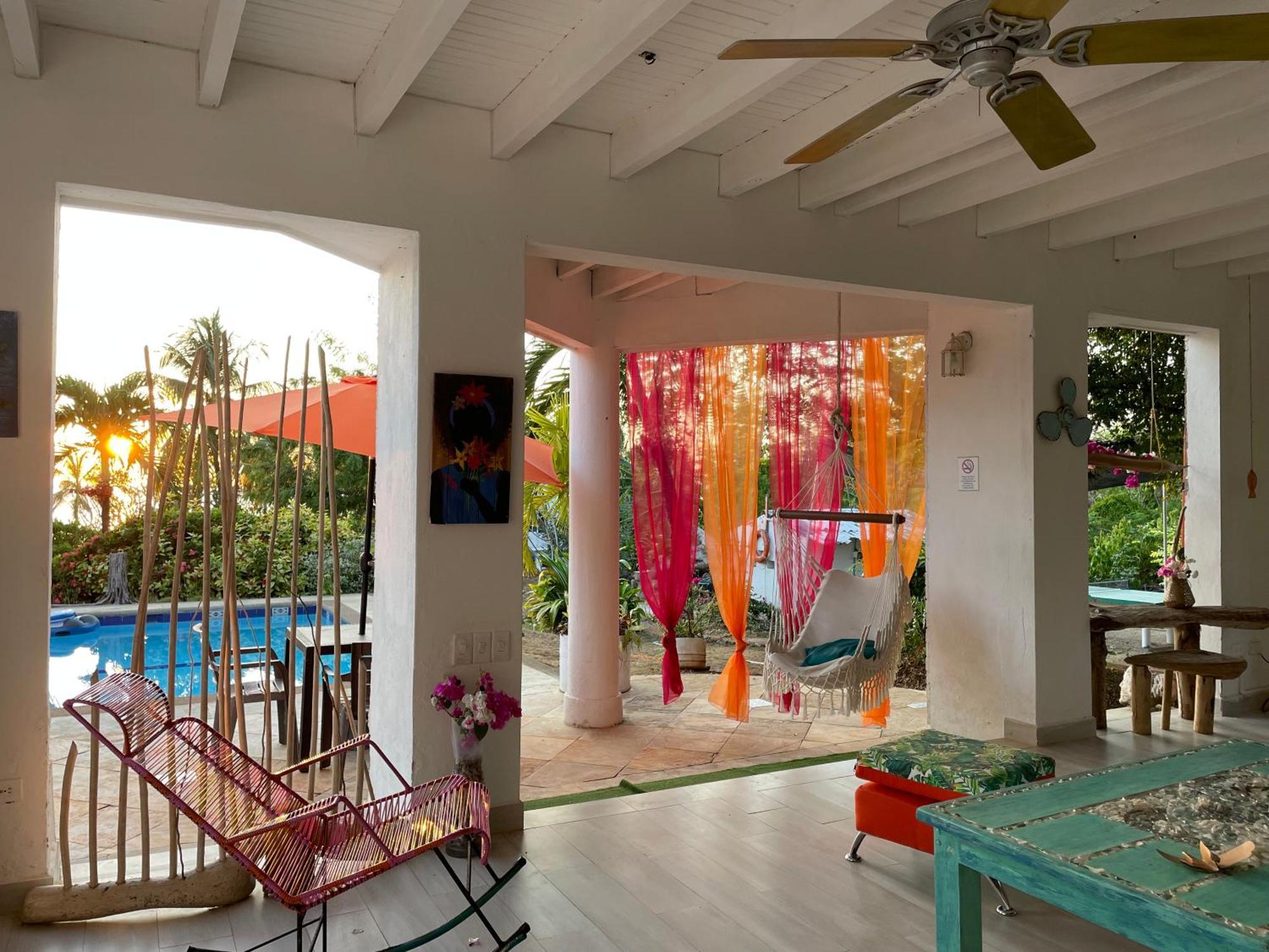 Casa De Las Flores Tropical San Andrés Extérieur photo